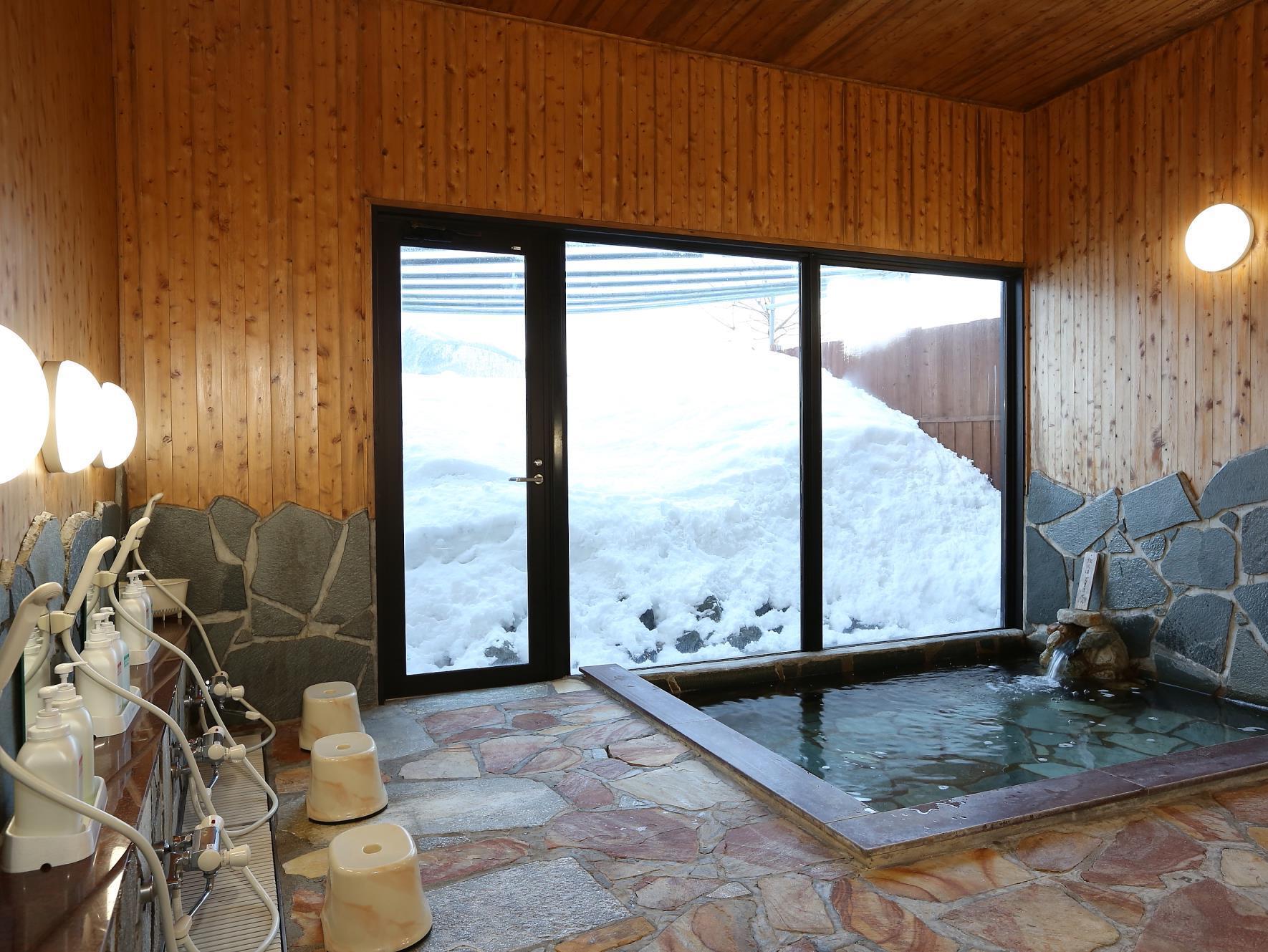 Bed and Breakfast Alpine Wind Хакуба Екстер'єр фото