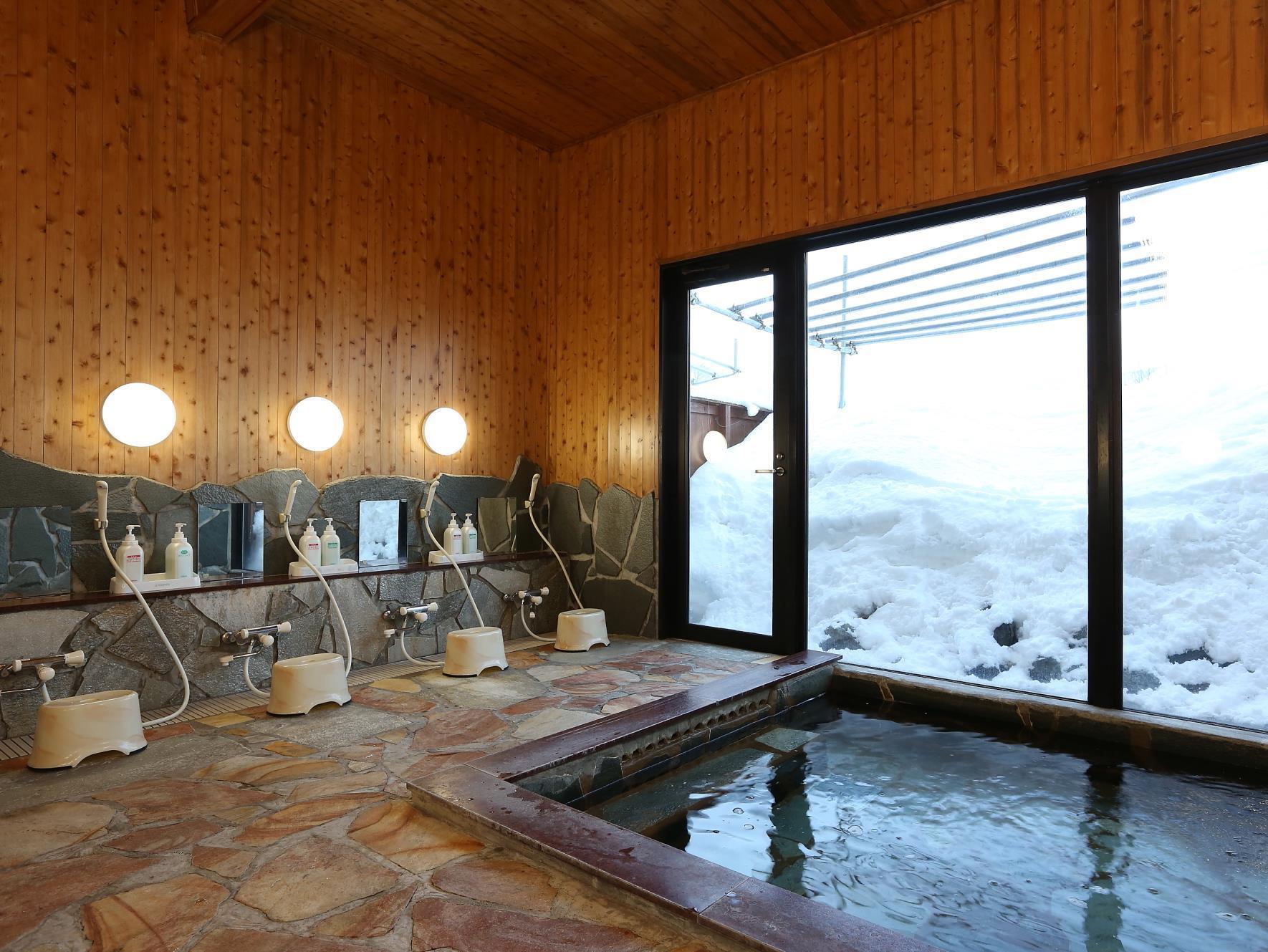 Bed and Breakfast Alpine Wind Хакуба Екстер'єр фото