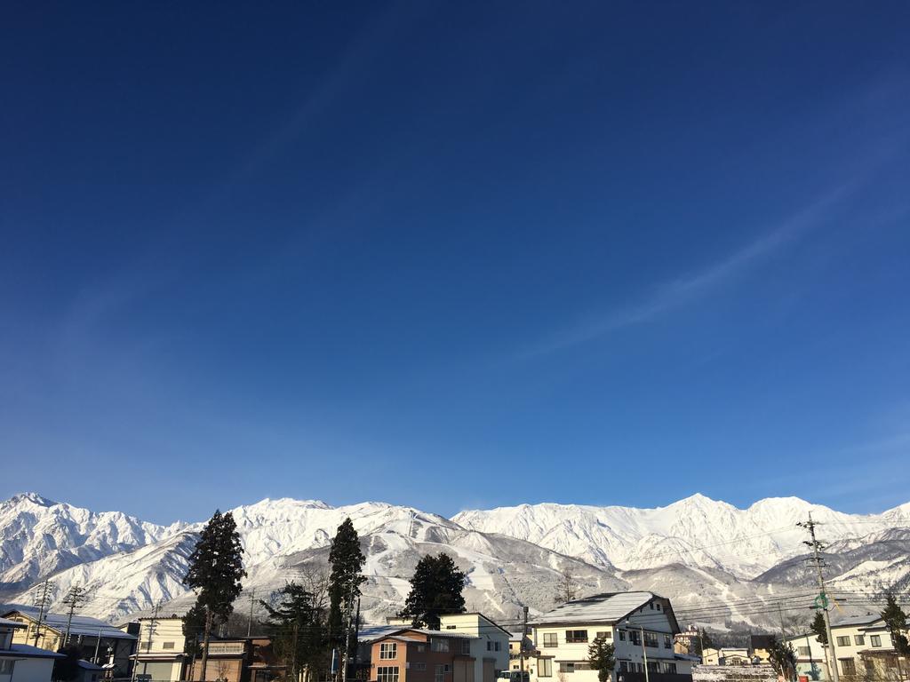 Bed and Breakfast Alpine Wind Хакуба Екстер'єр фото